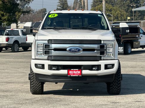 Used 2018 Ford F350 Limited image 9