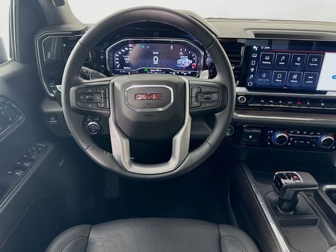Used 2024 GMC Sierra 1500 SLT w/ SLT Premium Plus Package AWD/4WD image 15