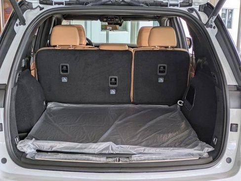 New 2025 Jeep Grand Cherokee Summit AWD/4WD image 12