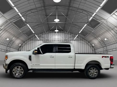 Used 2020 Ford F250 Lariat image 2