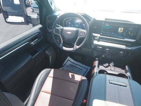 Used 2024 Chevrolet Silverado 2500 High Country w/ High Country Premium Package AWD/4WD image 15