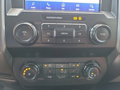 Used 2020 Ford F150 XLT w/ Equipment Group 302A Luxury AWD/4WD image 35