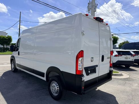Used 2025 RAM ProMaster 2500 w/ Convenience Group image 5
