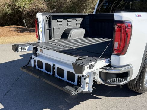 Used 2019 GMC Sierra 1500 SLT w/ SLT Premium Plus Package image 9