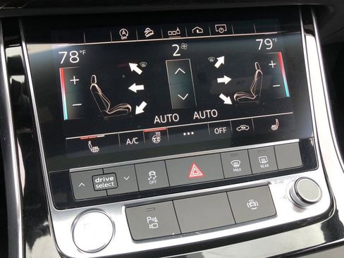 Used 2019 Audi Q8 Premium w/ Convenience Package image 29