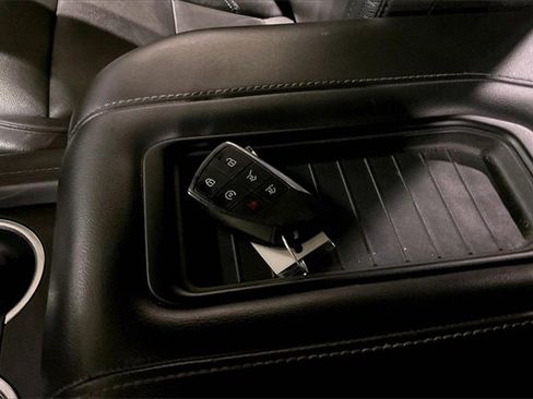 Used 2021 Chevrolet Tahoe Z71 image 11