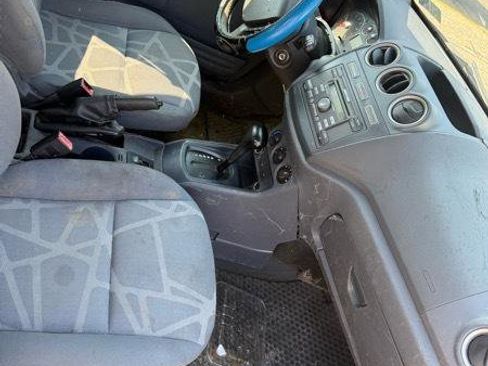 Used 2010 Ford Transit Connect XLT image 12