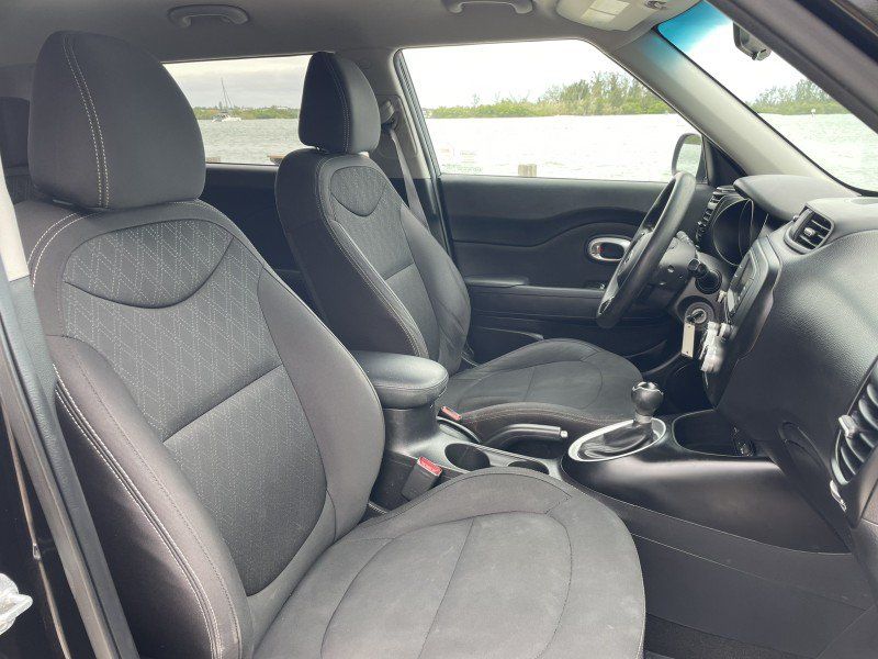 Used 2018 Kia Soul FWD image 7