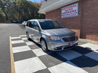 Used 2014 Chrysler Town & Country Touring-L w/ Driver Convenience Group