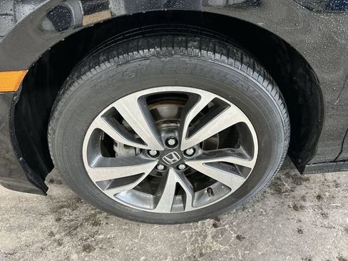 Used 2024 Honda Odyssey Touring image 23