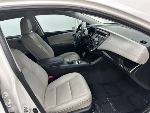 Used 2013 Toyota Avalon XLE FWD image 23