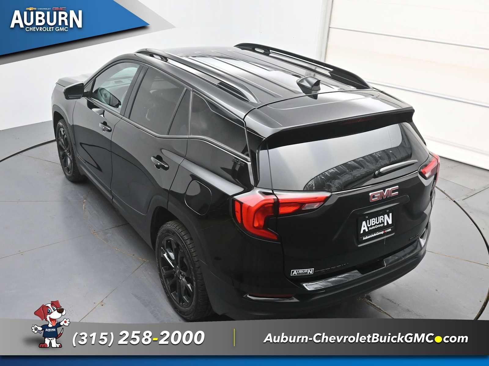 Used 2021 GMC Terrain SLE w/ Driver Convenience Package AWD/4WD image 33