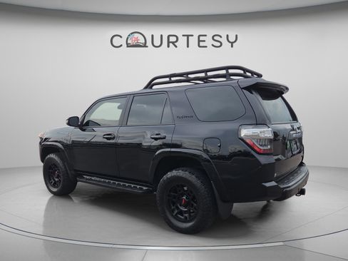 Used 2023 Toyota 4Runner TRD Pro AWD/4WD image 3