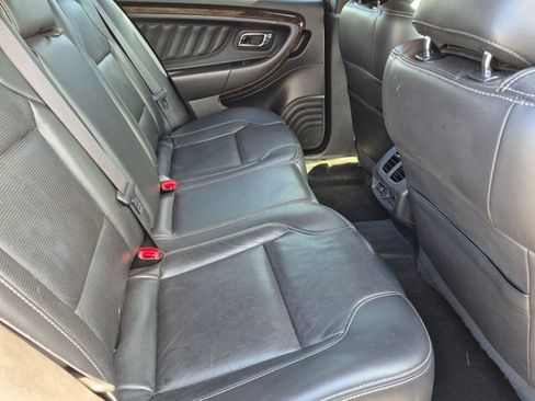 Used 2017 Ford Taurus Limited FWD image 20