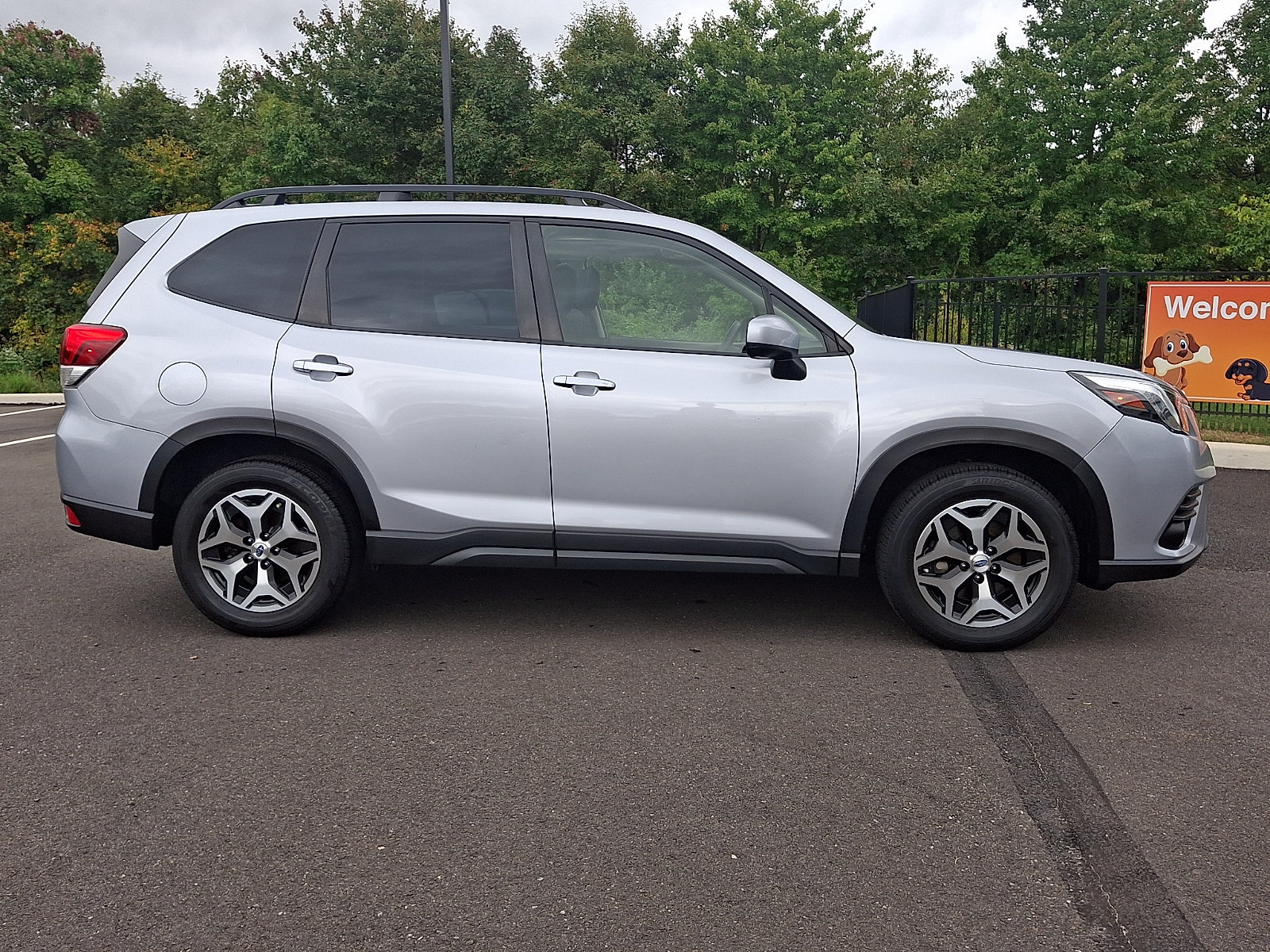 Certified 2023 Subaru Forester Premium AWD/4WD image 8
