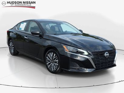 Used 2025 Nissan Altima 2.5 SV