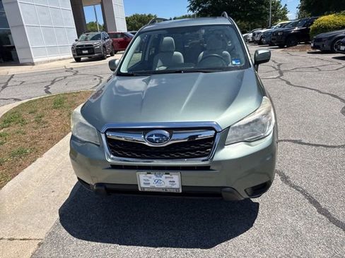 Used 2015 Subaru Forester 2.5i Premium AWD/4WD image 4