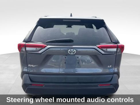 Used 2019 Toyota RAV4 LE w/ Carpet Mat Package FWD image 4