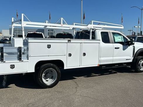 New 2025 Ford F550 2WD SuperCab Super Duty image 6