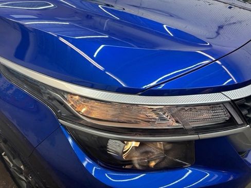 Used 2023 Kia Seltos LX image 6