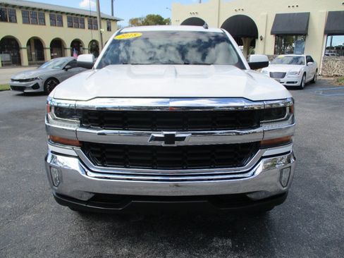 Used 2018 Chevrolet Silverado 1500 LT w/ All Star Edition image 6