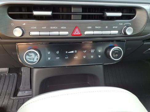 New 2026 Hyundai Palisade Calligraphy FWD image 23