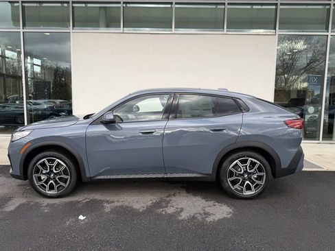 Used 2025 BMW X2 xDrive28i w/ Technology Package image 2
