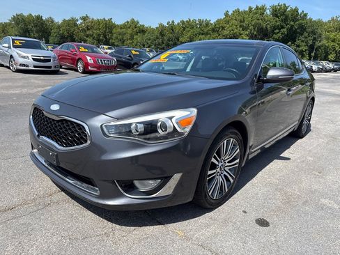 Used 2014 Kia Cadenza Premium w/ Luxury Package FWD image 2