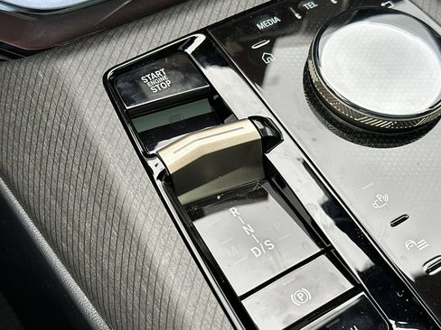 Used 2025 BMW X3 xDrive30i w/ Premium Package image 13