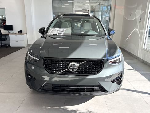 New 2026 Volvo XC40 B5 Plus w/ Protection Package Premier image 7