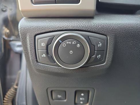 Used 2021 Ford F250 Lariat w/ Lariat Ultimate Package image 13