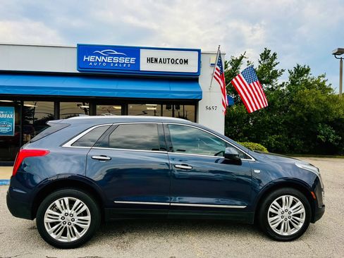 Used 2018 Cadillac XT5 Premium Luxury AWD/4WD image 9