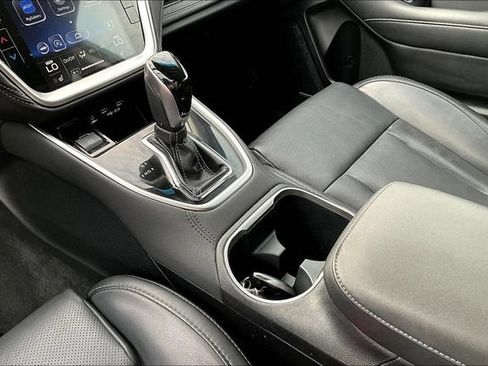 Used 2022 Subaru Outback Limited AWD/4WD image 18