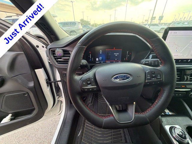 Used 2023 Ford Escape ST-Line w/ Tech Pack #1 AWD/4WD image 43