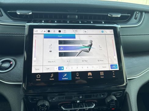 New 2025 Jeep Grand Cherokee L Limited image 14