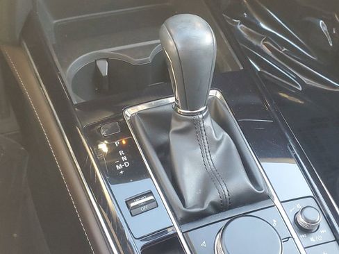 Used 2022 MAZDA CX-30 AWD 2.5 S w/ Premium Package image 32