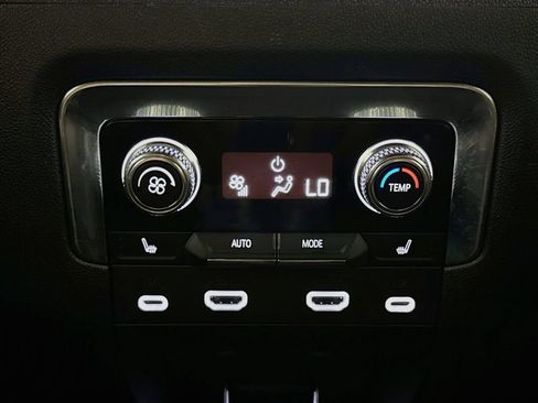 Used 2023 GMC Yukon Denali Ultimate w/ LPO, Floor Liner Package AWD/4WD image 26