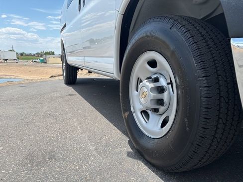 New 2025 Chevrolet Express 2500 w/ Driver Convenience Package image 4