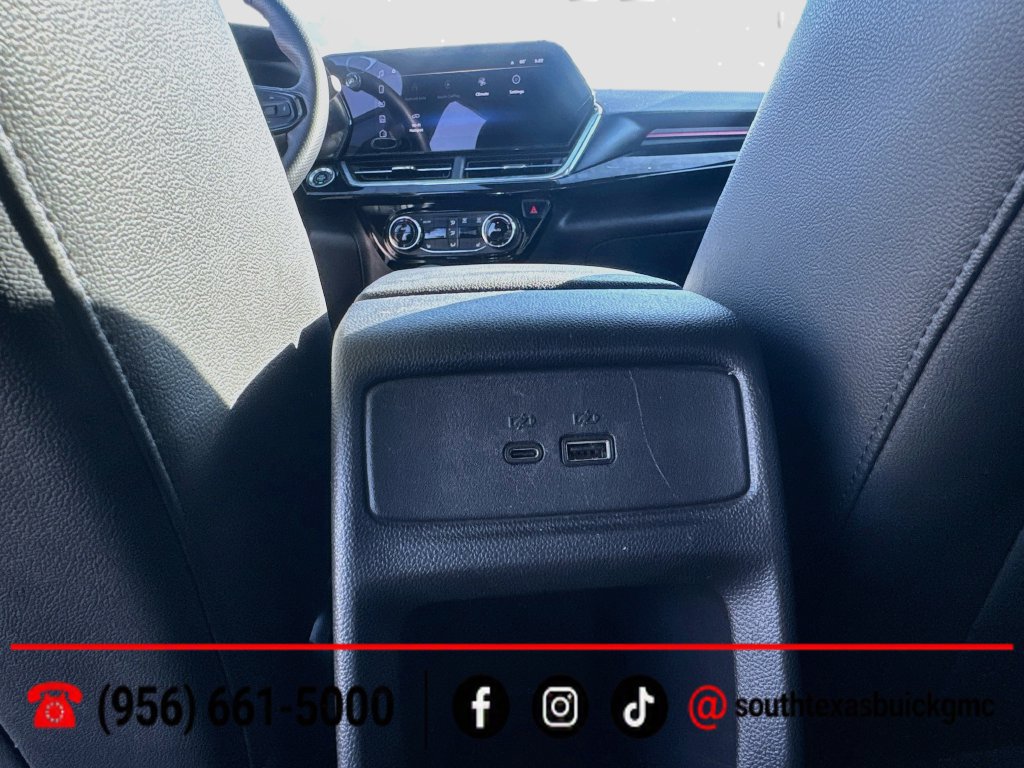 Used 2025 Chevrolet Trax RS w/ Driver Confidence Package FWD image 22