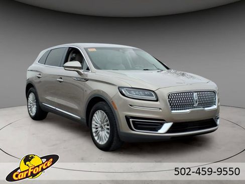 Used 2019 Lincoln Nautilus FWD image 14