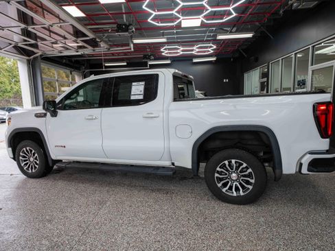 Used 2019 GMC Sierra 1500 AT4 w/ AT4 Premium Package image 2