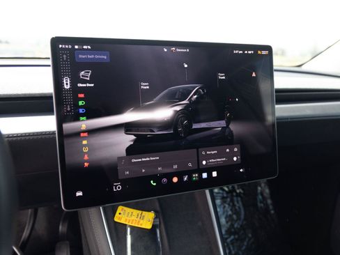 Used 2026 Tesla Model Y Long Range AWD/4WD image 23