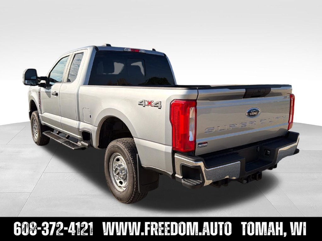 Used 2023 Ford F250 XL w/ Snow Plow Prep Package AWD/4WD image 5