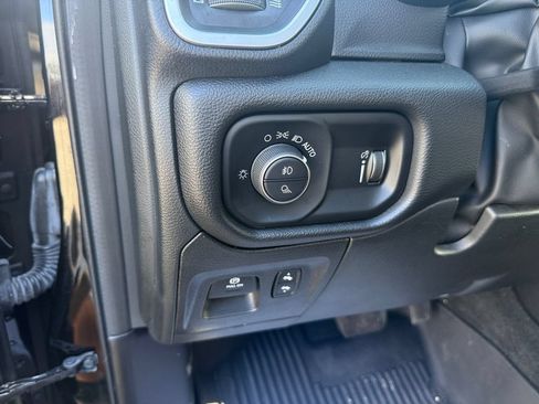 Used 2022 RAM 1500 Big Horn AWD/4WD image 18