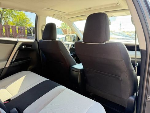 Used 2017 Toyota RAV4 XLE w/ All Weather Liner Package AWD/4WD image 22