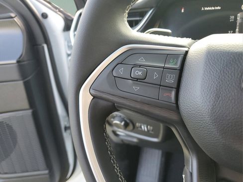 New 2025 Jeep Grand Cherokee Laredo X image 25