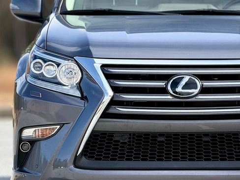 Used 2016 Lexus GX 460 w/ Premium Package image 13