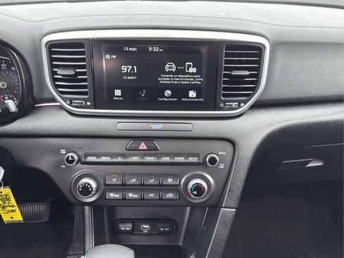 Used 2020 Kia Sportage LX AWD/4WD image 19