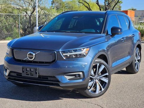 Used 2022 Volvo XC40 P8 Recharge Plus image 1