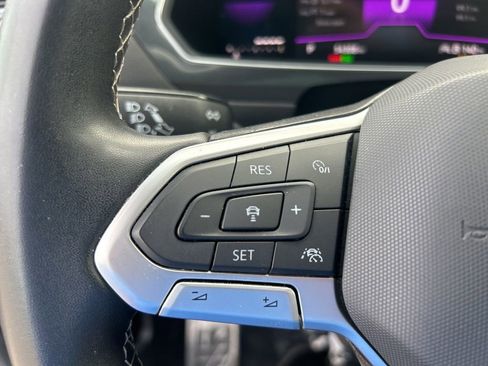 Used 2023 Volkswagen Tiguan SE R-Line image 48